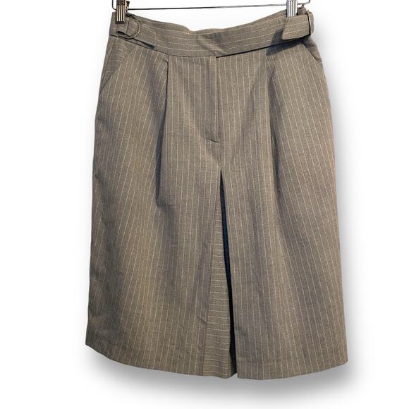 Yargici Dresses & Skirts - Yargici Grey Short Skirt  sz 6